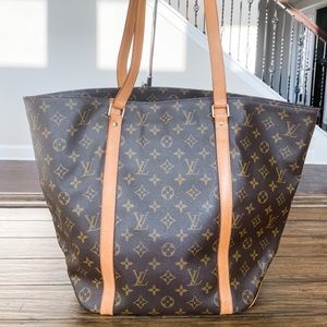 Louis Vuitton Sa. shopping Tote
